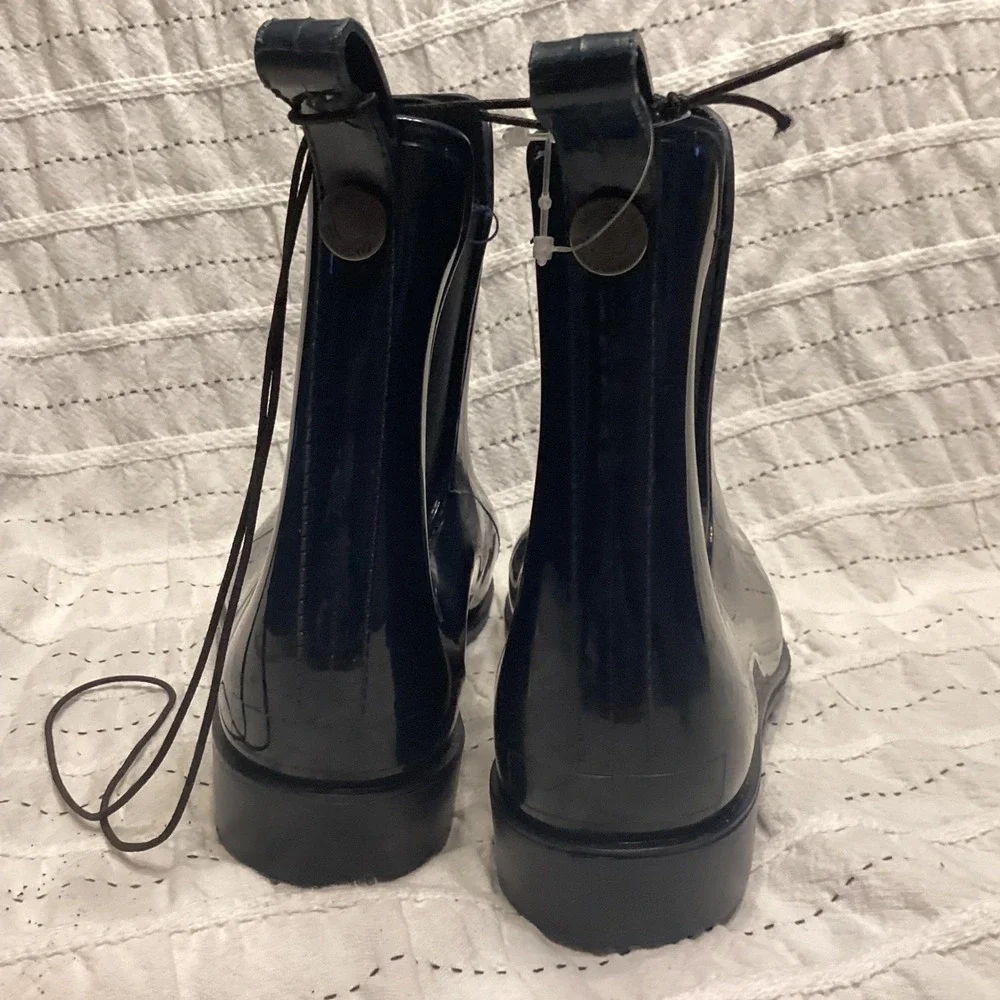 London Fog Navy Blue Glossy Chelsea Rain Boots Ankle Waterproof Womens 8